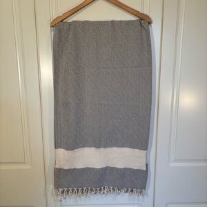 Pokoloko Gray and White diamond weave 100% turkish towel for bath/beach/wear